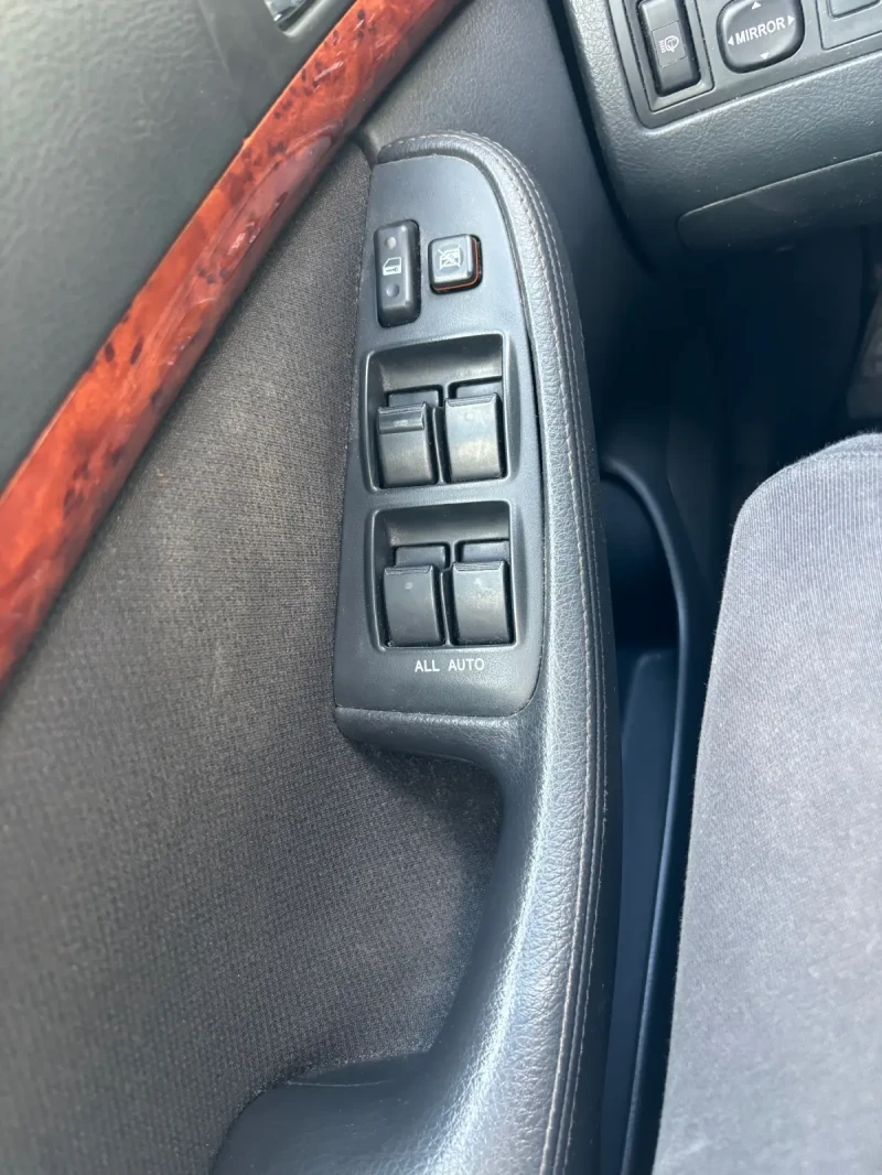 Toyota Avensis Toyota Avensis D-Cat 177hp, снимка 17 - Автомобили и джипове - 52595572