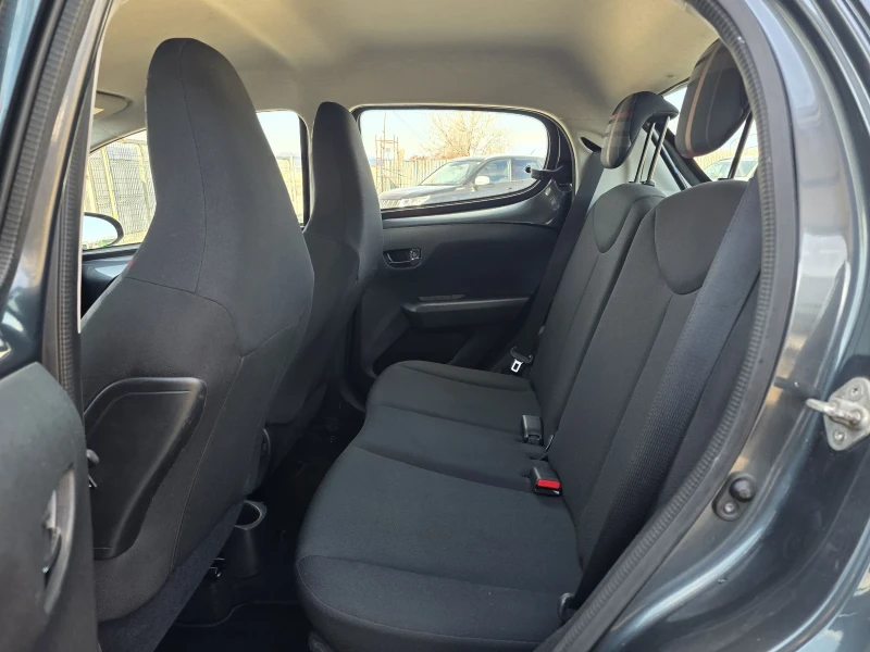 Peugeot 108 1.0 EURO6 NAVI, снимка 9 - Автомобили и джипове - 52914216