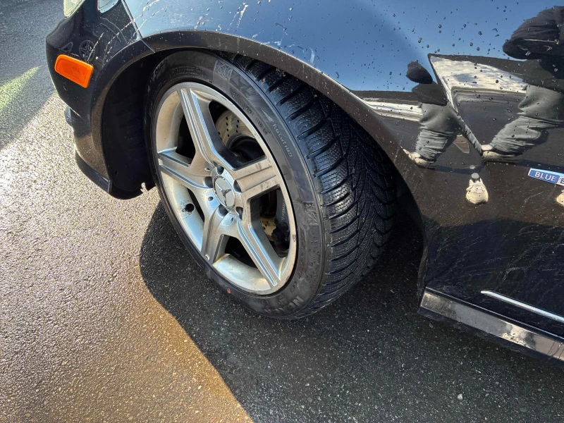 Mercedes-Benz C 350 AMG * * CARFAX * * АВТО КРЕДИТ * * , снимка 6 - Автомобили и джипове - 53396235