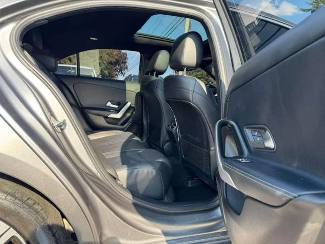 Mercedes-Benz C 300 4MATIC* CARFAX * АвтоКредит * Цена до България*  - изображение 9
