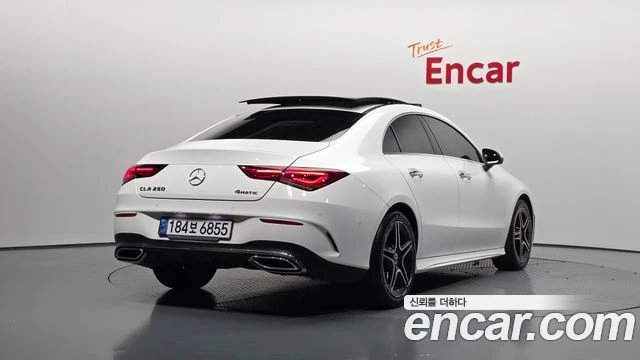 Mercedes-Benz CLA 250 AMG 4MATIC| КАМЕРА| ПАНО| DIST| ПАМЕТ| ПОДГРЕВ, снимка 2 - Автомобили и джипове - 55784016