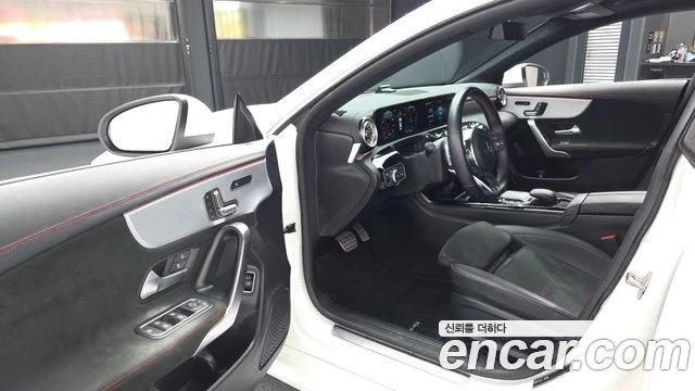 Mercedes-Benz CLA 250 AMG 4MATIC| КАМЕРА| ПАНО| DIST| ПАМЕТ| ПОДГРЕВ, снимка 4 - Автомобили и джипове - 55784016