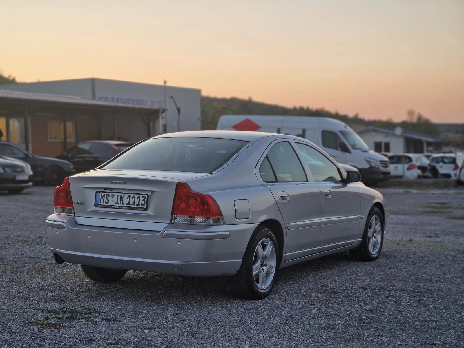 Volvo S60 2.4 - изображение 7