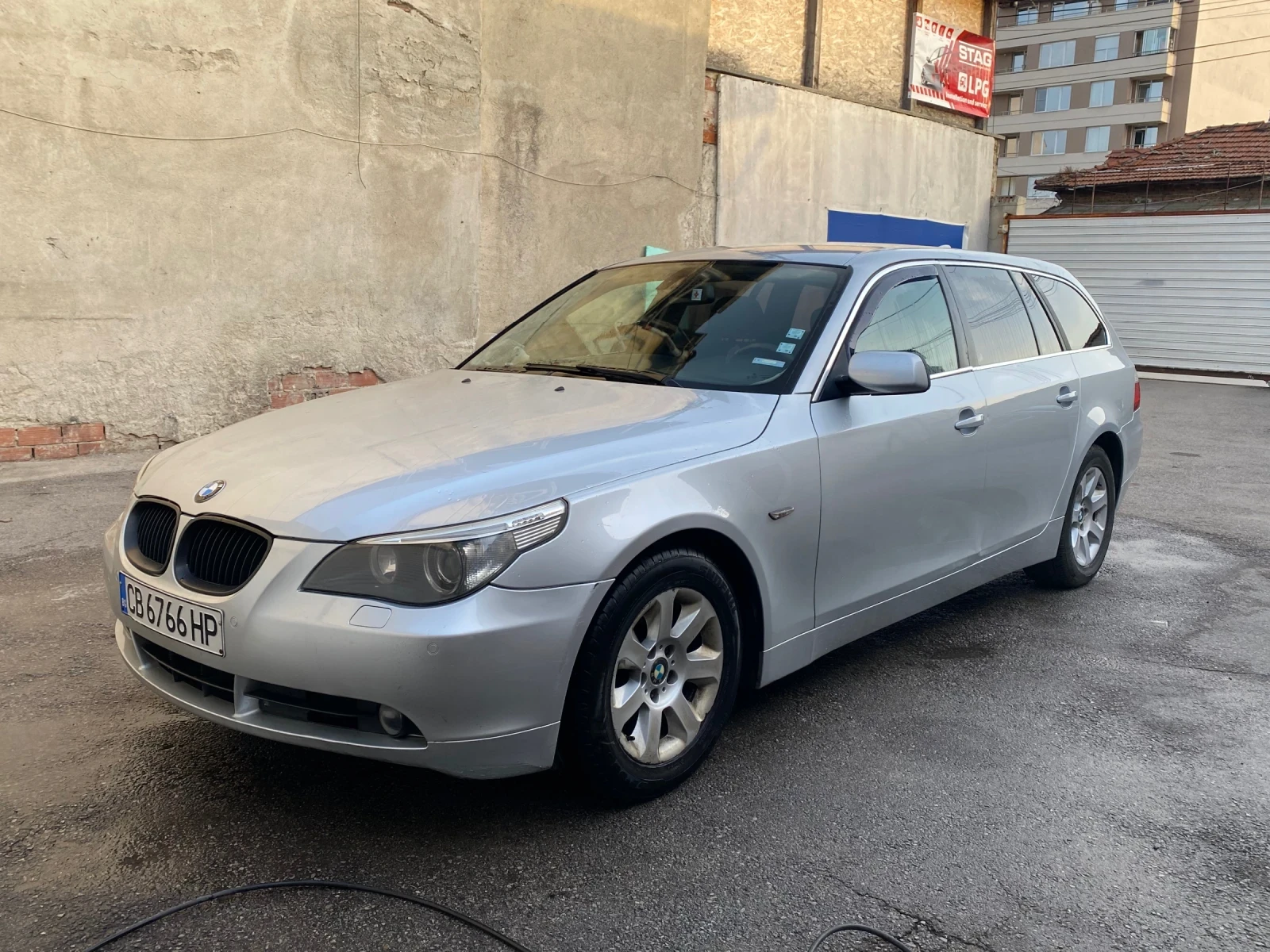 BMW 530 E61 218hp CARPLAY  - изображение 2