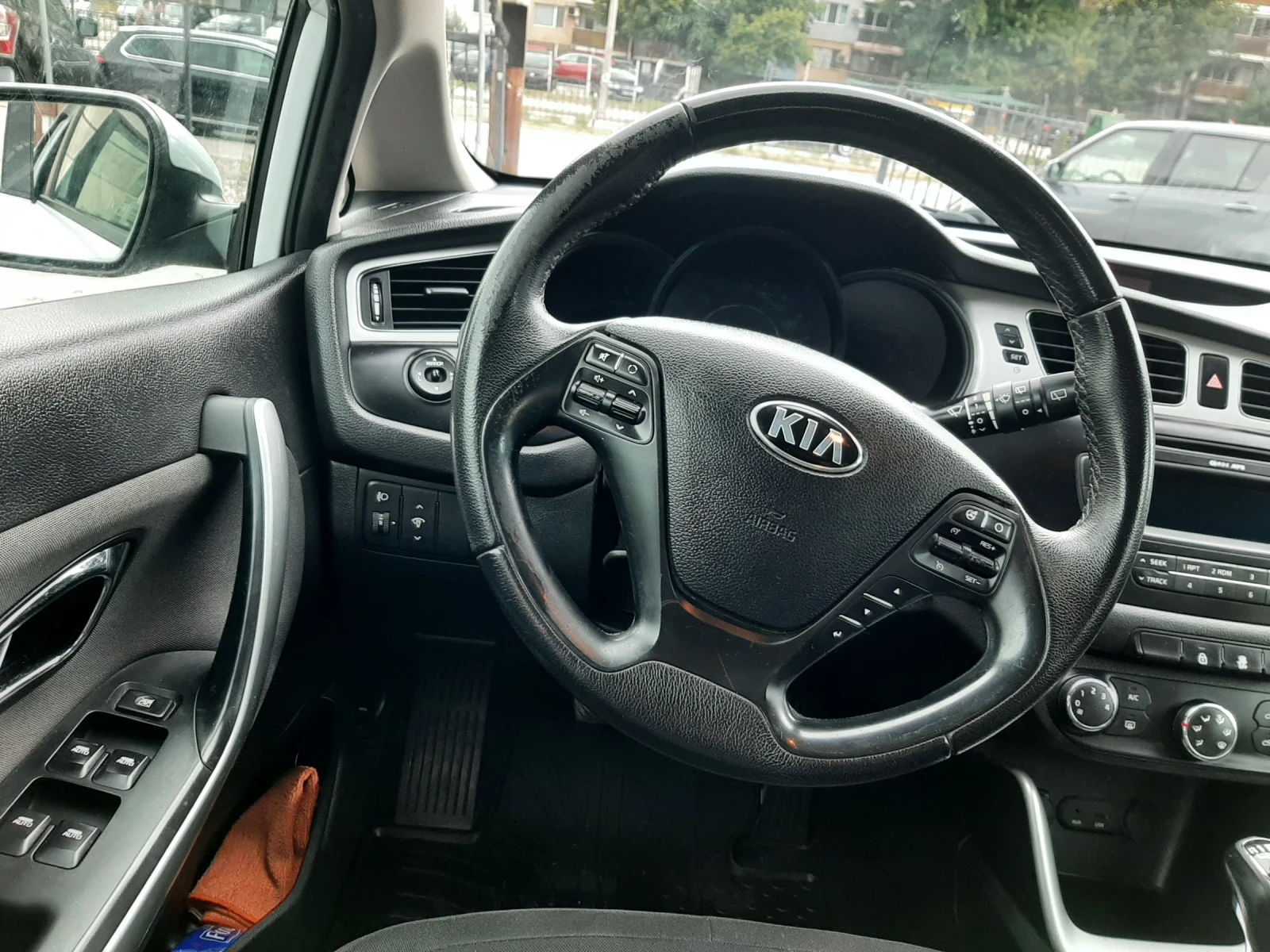Kia Ceed 1.6 crdi - изображение 8