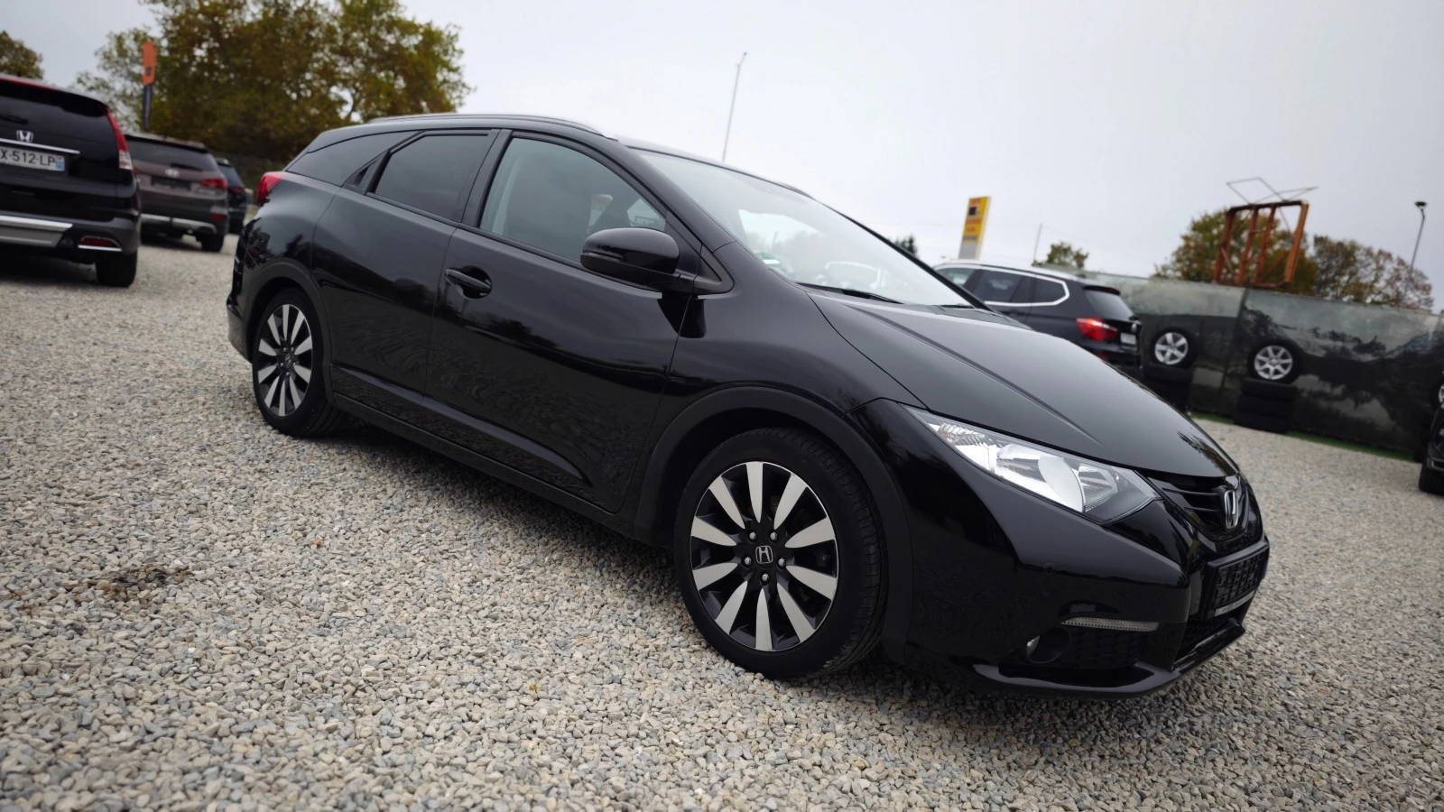 Honda Civic ПРОДАДЕНА 10.НОЕМВРИ.2025г - изображение 6