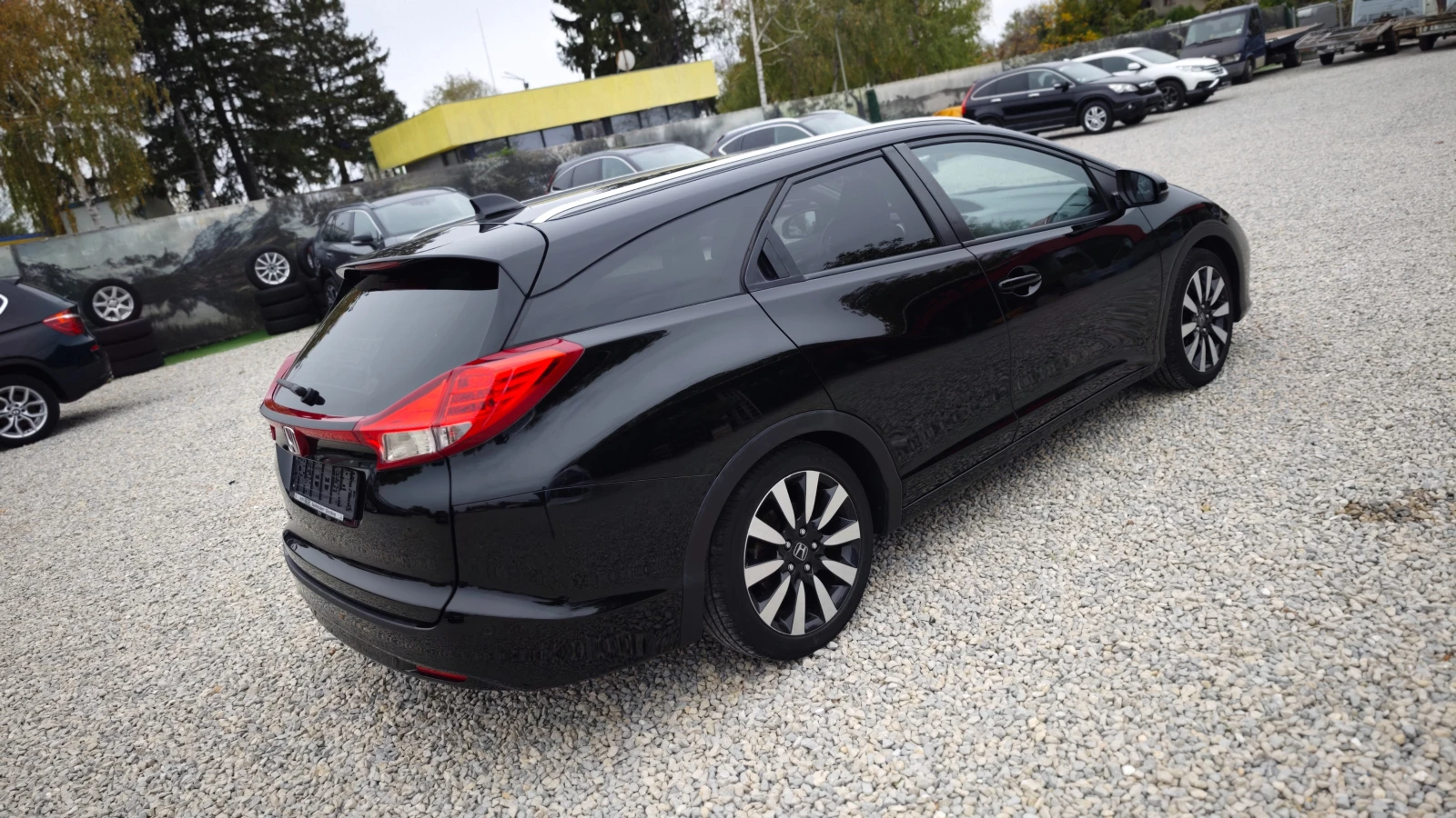 Honda Civic ПРОДАДЕНА 10.НОЕМВРИ.2025г - изображение 10