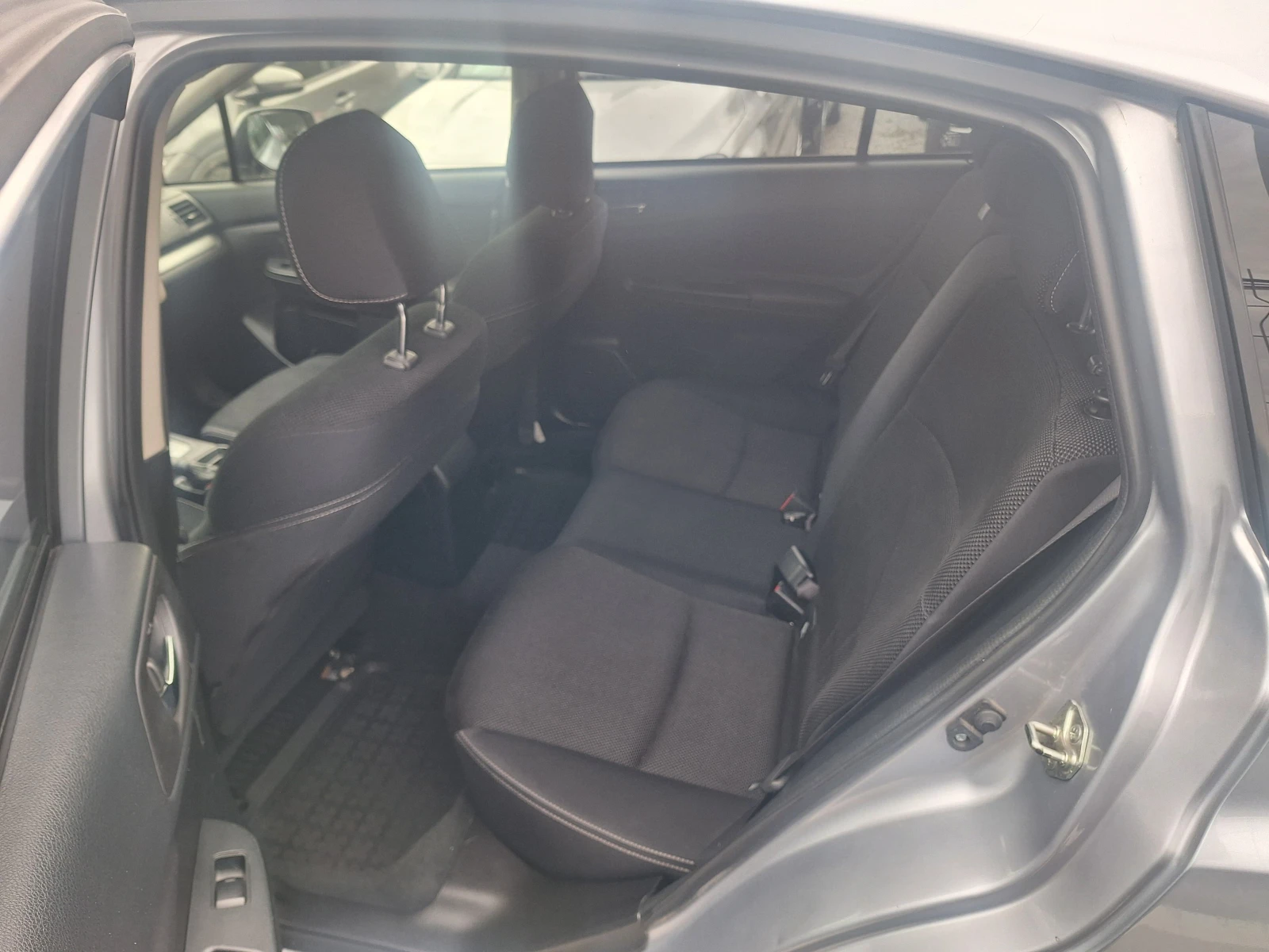 Subaru XV 1.6 GPL   НАПЪЛНО ОТСЛУЖЕН  - изображение 9