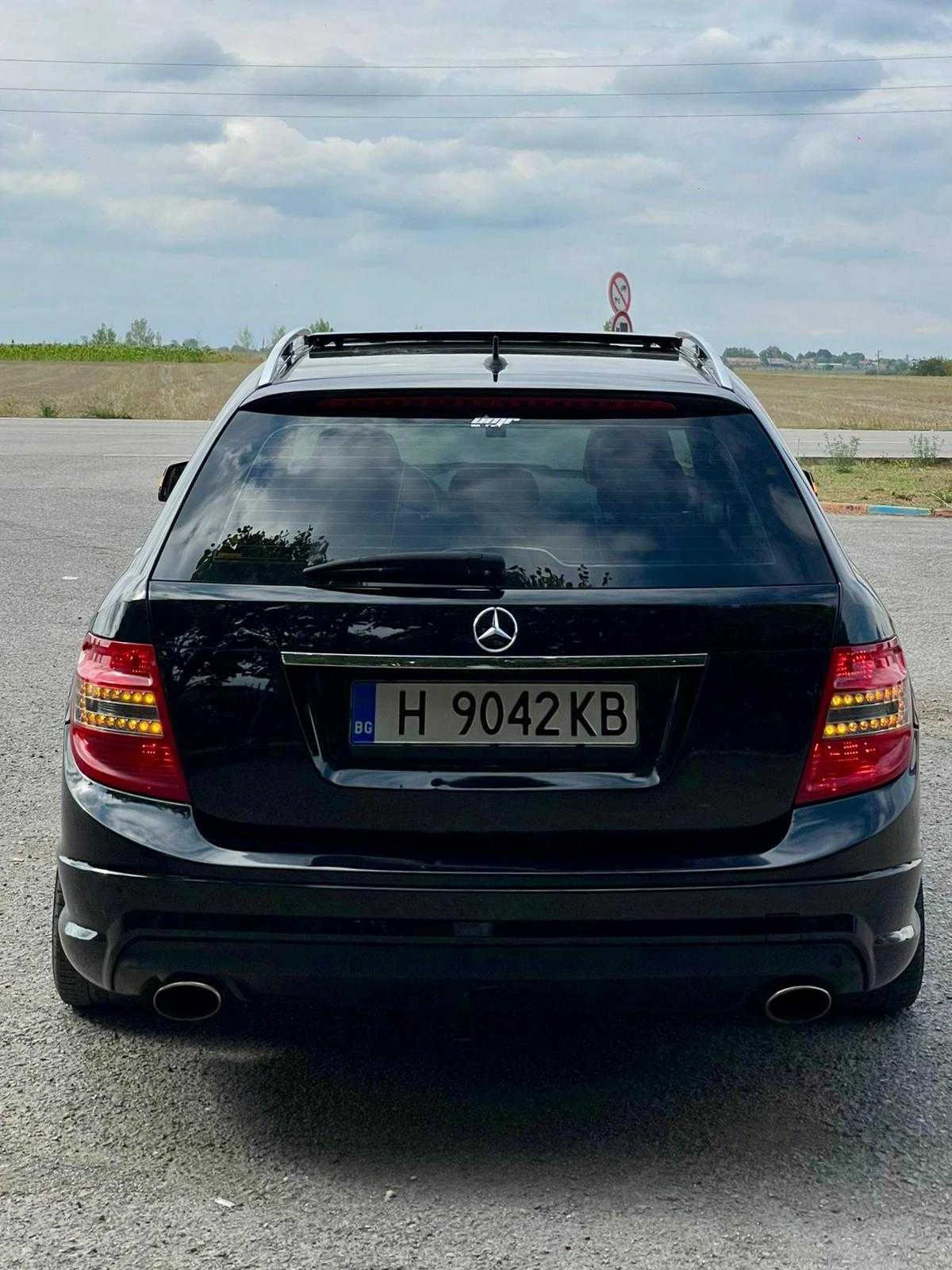 Mercedes-Benz C 350, снимка 5 - Автомобили и джипове - 53939638