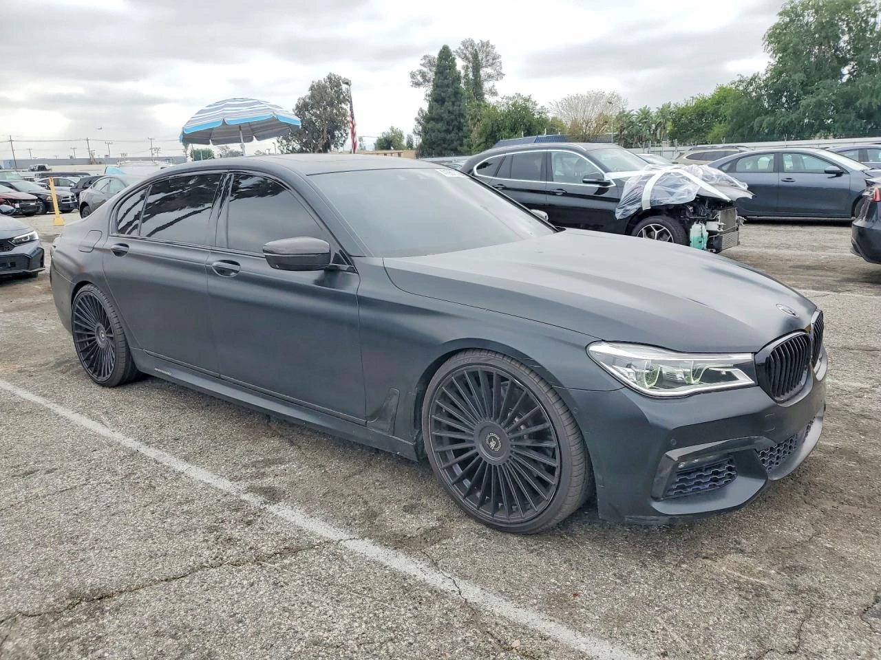BMW 750 4.4l I, снимка 4 - Автомобили и джипове - 53988184
