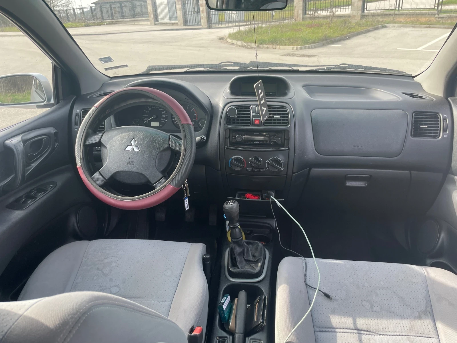 Mitsubishi Space star, снимка 5 - Автомобили и джипове - 54283906