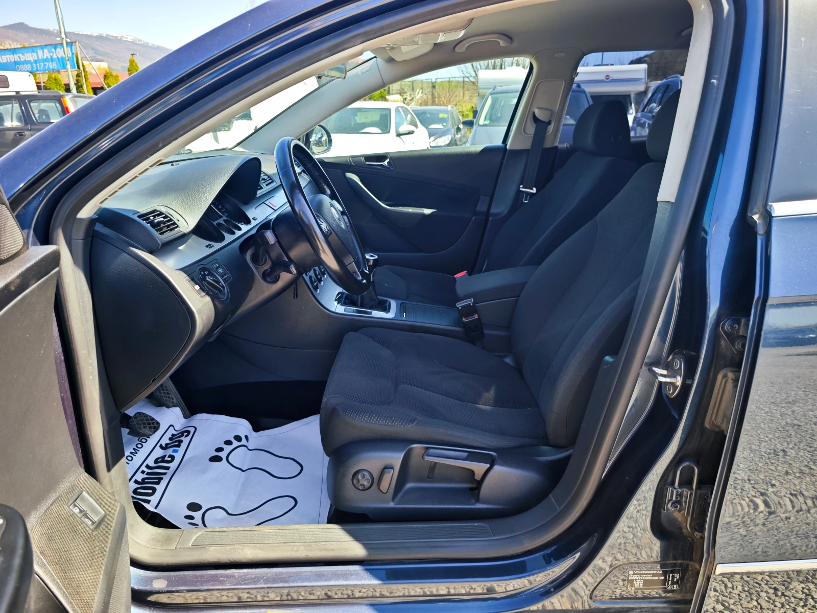 VW Passat 2.0 TDi , снимка 9 - Автомобили и джипове - 54340619