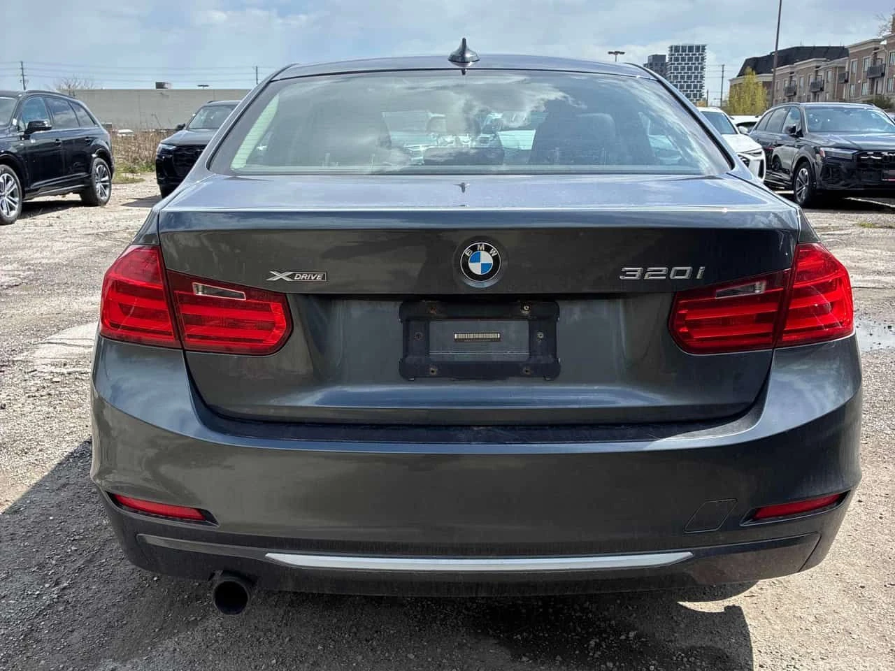 BMW 320 * 320i xDrive * АВТОКРЕДИТ БЕЗ ПЪРВОНАЧАЛНА* , снимка 4 - Автомобили и джипове - 54571913