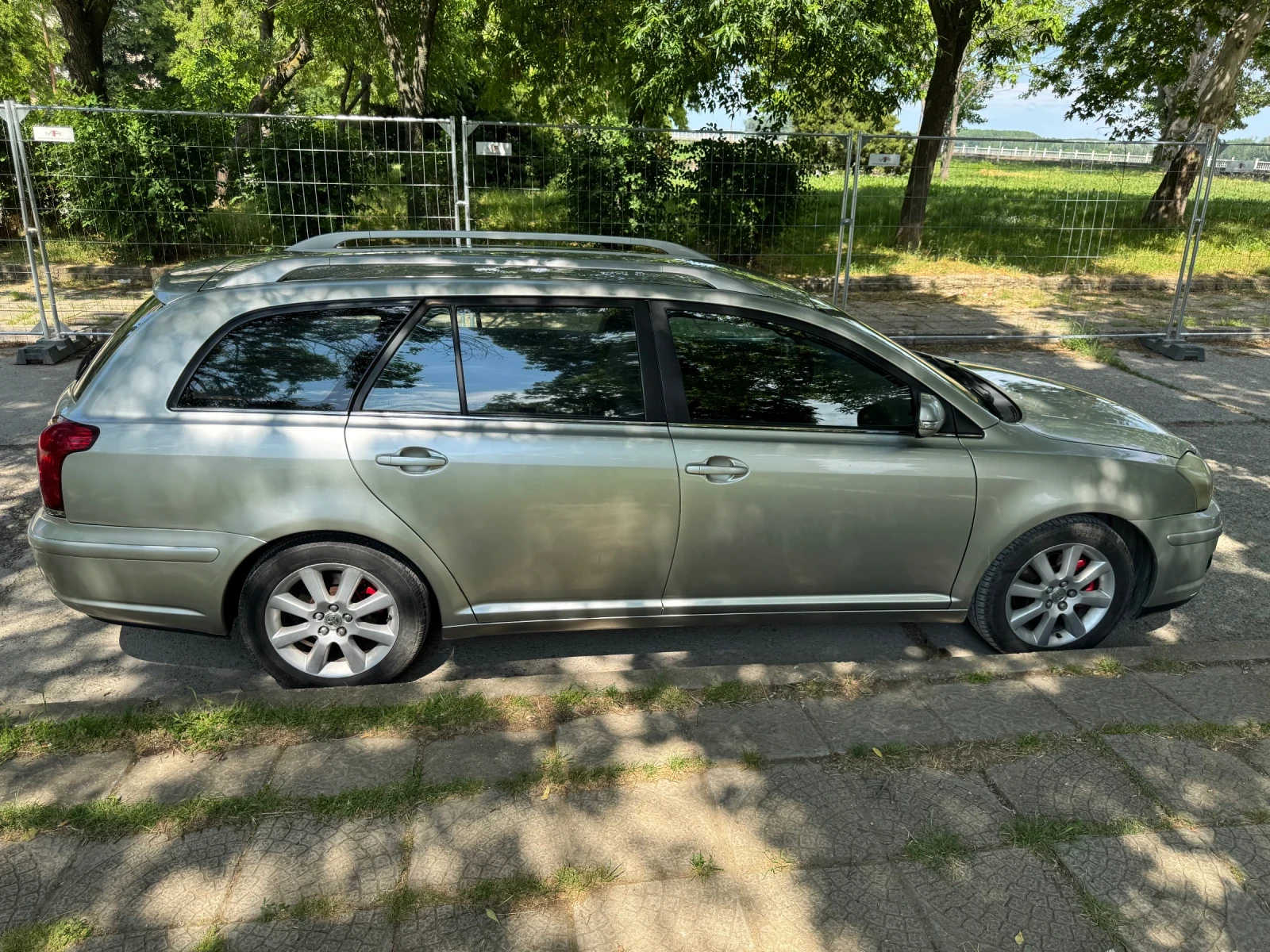 Toyota Avensis, снимка 9 - Автомобили и джипове - 54652470