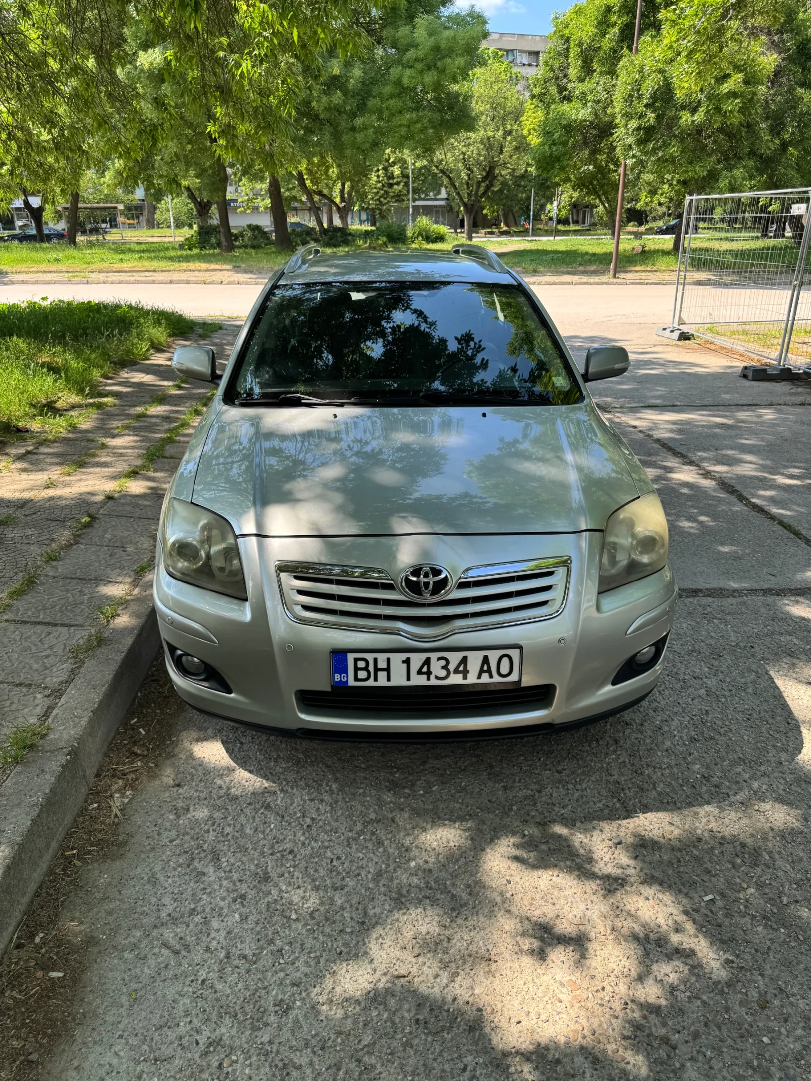 Toyota Avensis, снимка 6 - Автомобили и джипове - 54652470