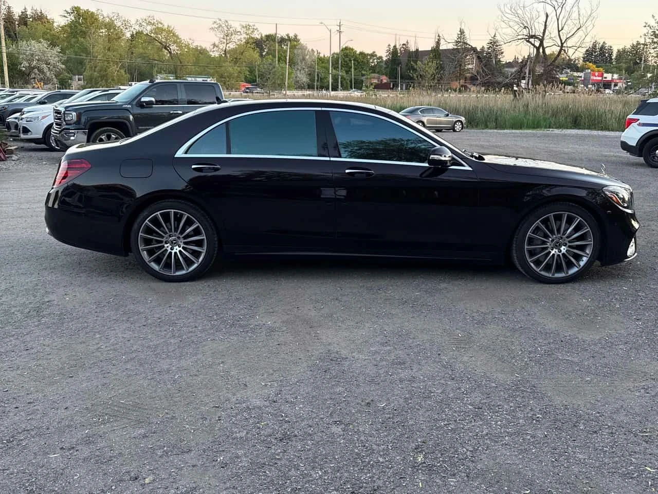 Mercedes-Benz S 560 * CARFAX * БЕЗ ЗАБЕЛЕЖКА * АВТОКРЕДИТ * , снимка 8 - Автомобили и джипове - 54774503
