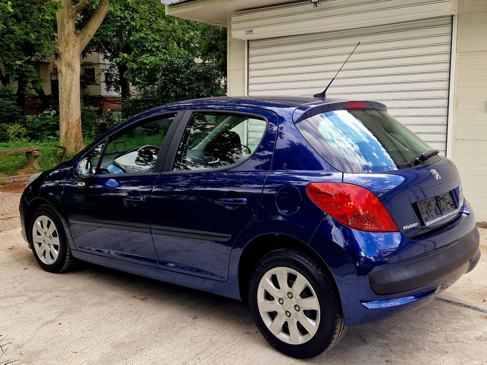 Peugeot 207 1.4i 75к.с., снимка 2 - Автомобили и джипове - 54922982