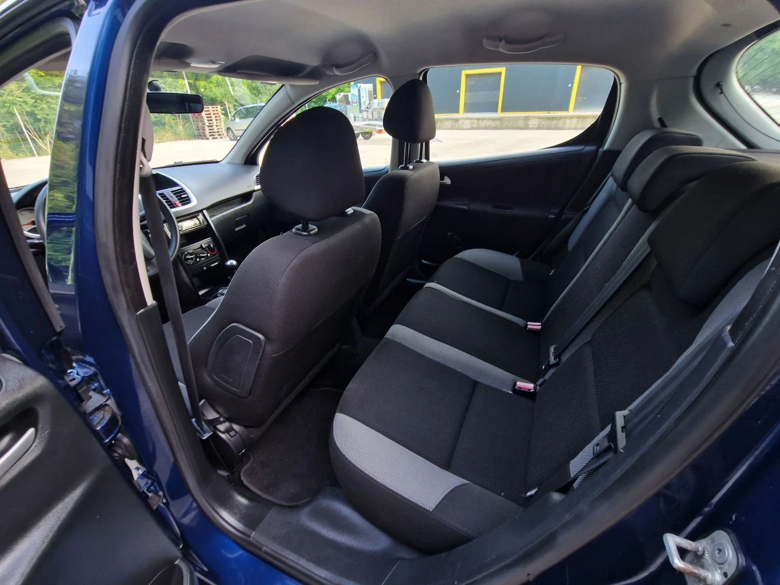 Peugeot 207 1.4i 75к.с., снимка 10 - Автомобили и джипове - 54922982