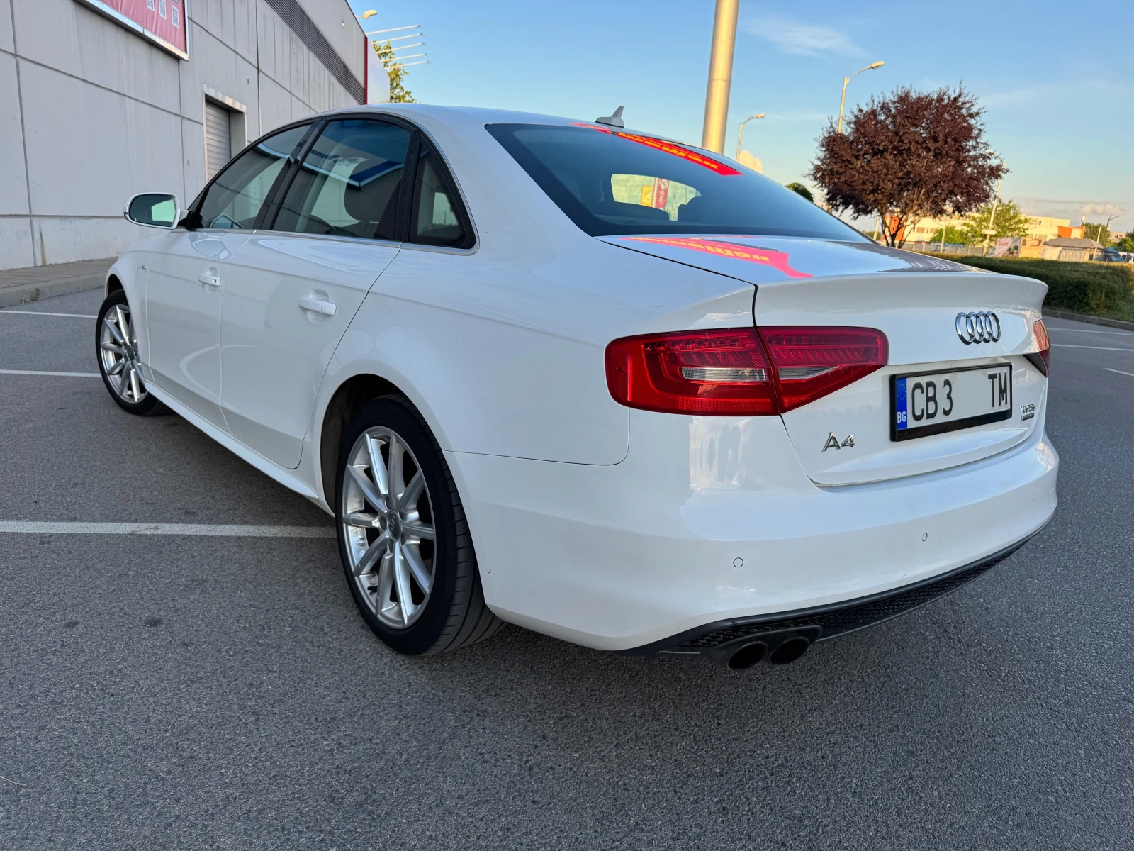 Audi A4 S-line Keyless, снимка 3 - Автомобили и джипове - 55005760