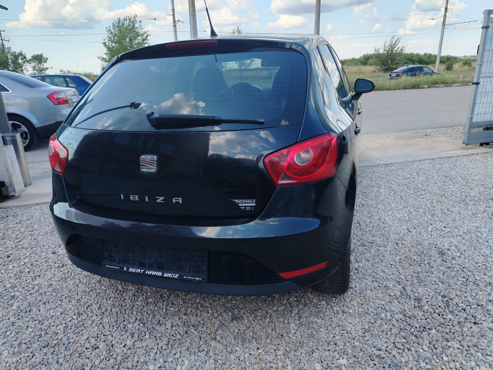 Seat Ibiza 1.6 TDI feis, снимка 4 - Автомобили и джипове - 55177113
