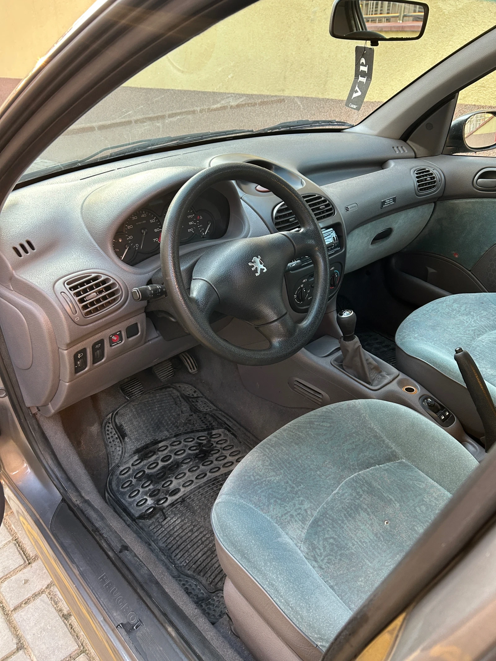 Peugeot 206 1.4, снимка 6 - Автомобили и джипове - 55505370