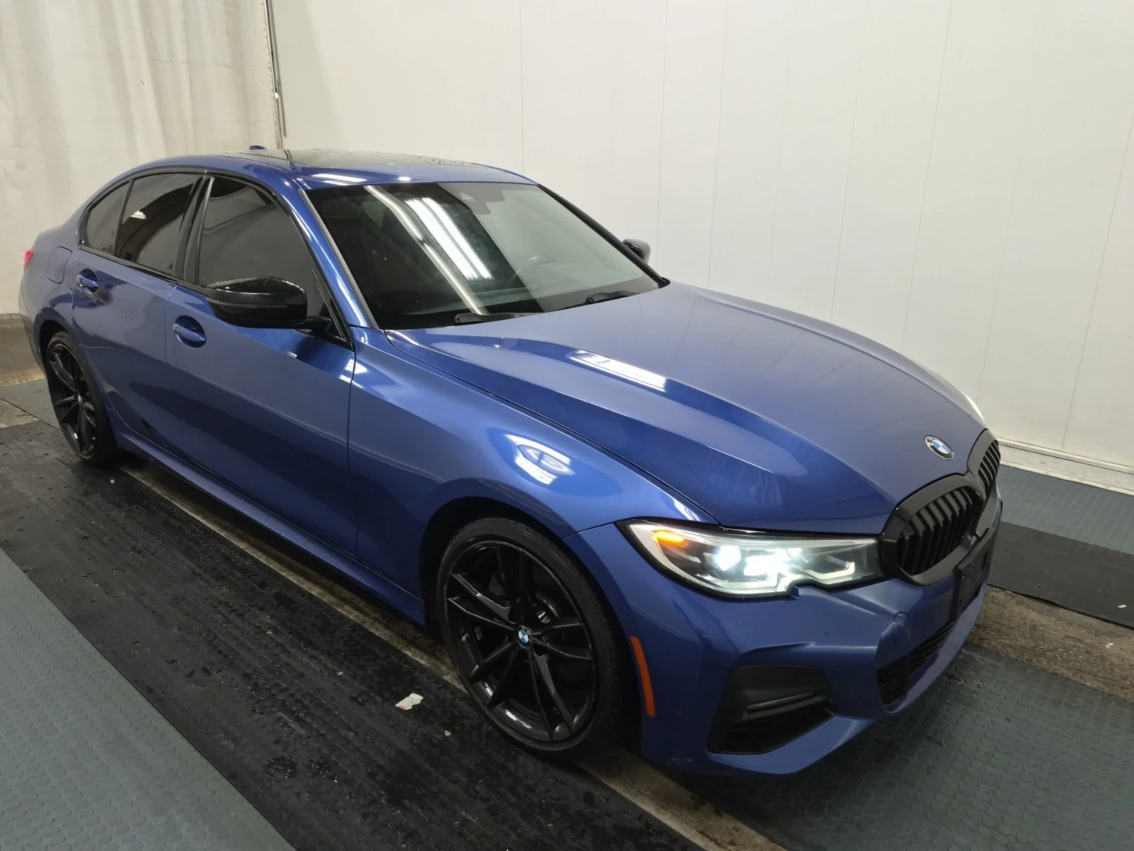 BMW 330 XDRIVE * CARFAX , снимка 3 - Автомобили и джипове - 56324772