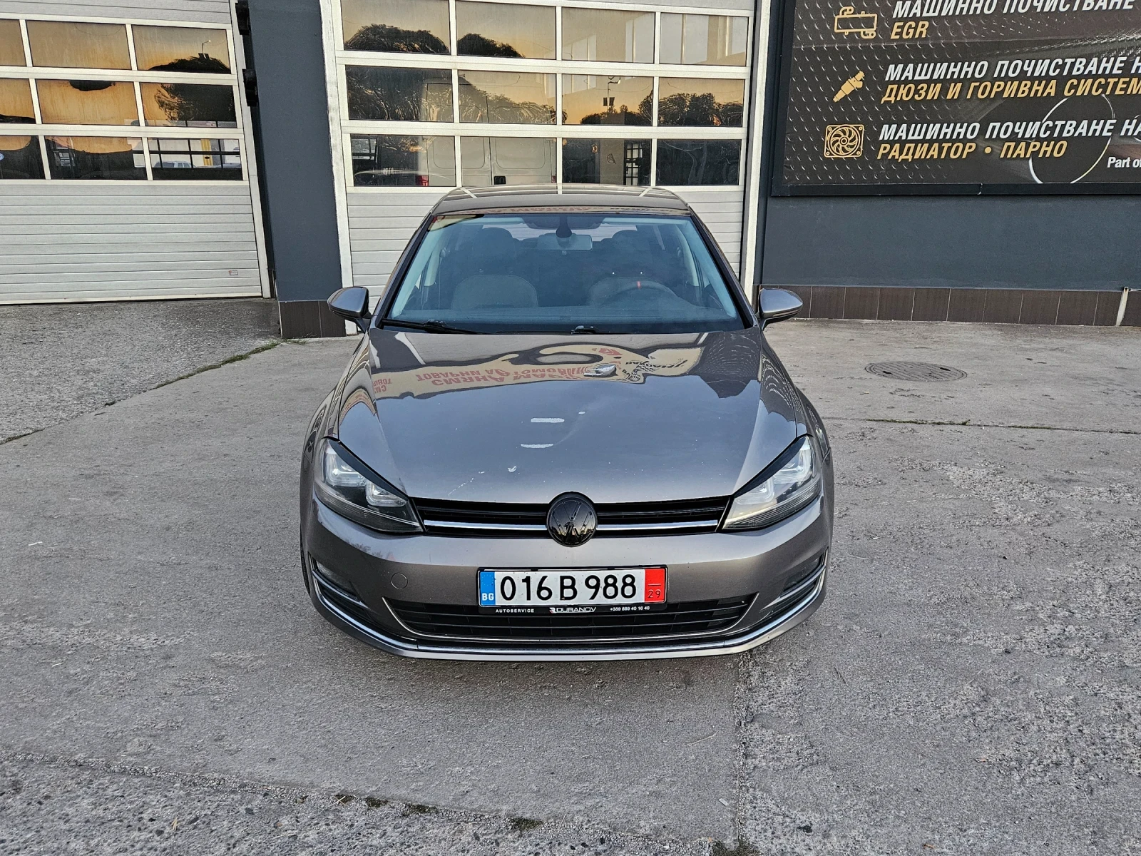 VW Golf HIGHLINE 2.0TDI , снимка 2 - Автомобили и джипове - 56377898