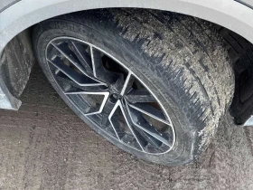 Audi Q8 Technik/CARFAX/DIS/360/PANO/ОБДУХВАНЕ - 25890 € / 50636.44 лв. - 56151451 6