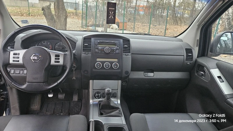 Nissan Navara 2.5 190кс. , снимка 9 - Автомобили и джипове - 46942275