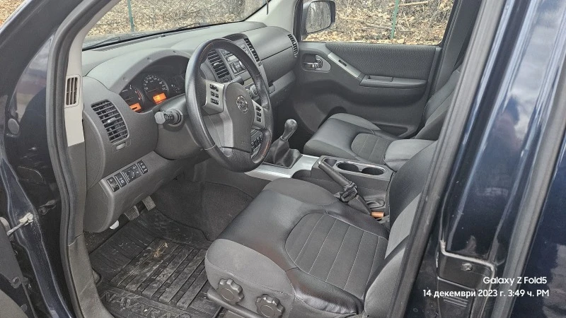 Nissan Navara 2.5 190кс. , снимка 8 - Автомобили и джипове - 46942275