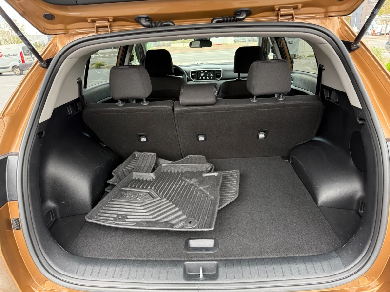 Kia Sportage LX 2.4i AWD Като Нова, снимка 16 - Автомобили и джипове - 52018228