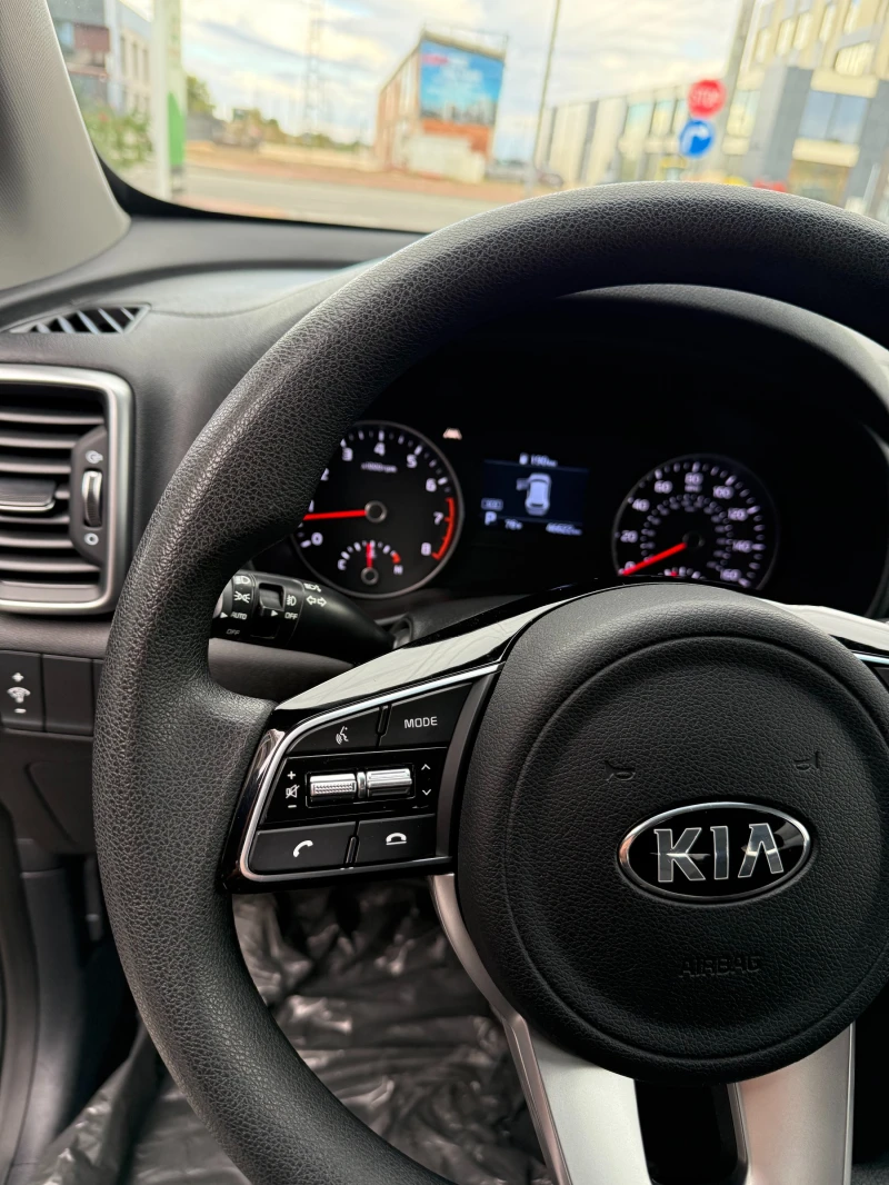 Kia Sportage LX 2.4i AWD Като Нова, снимка 8 - Автомобили и джипове - 52018228