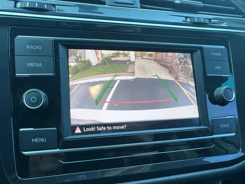 VW Tiguan S| 7 МЕСТА| ЗАДНА КАМЕРА| BLIND SPOT, снимка 13 - Автомобили и джипове - 52661086