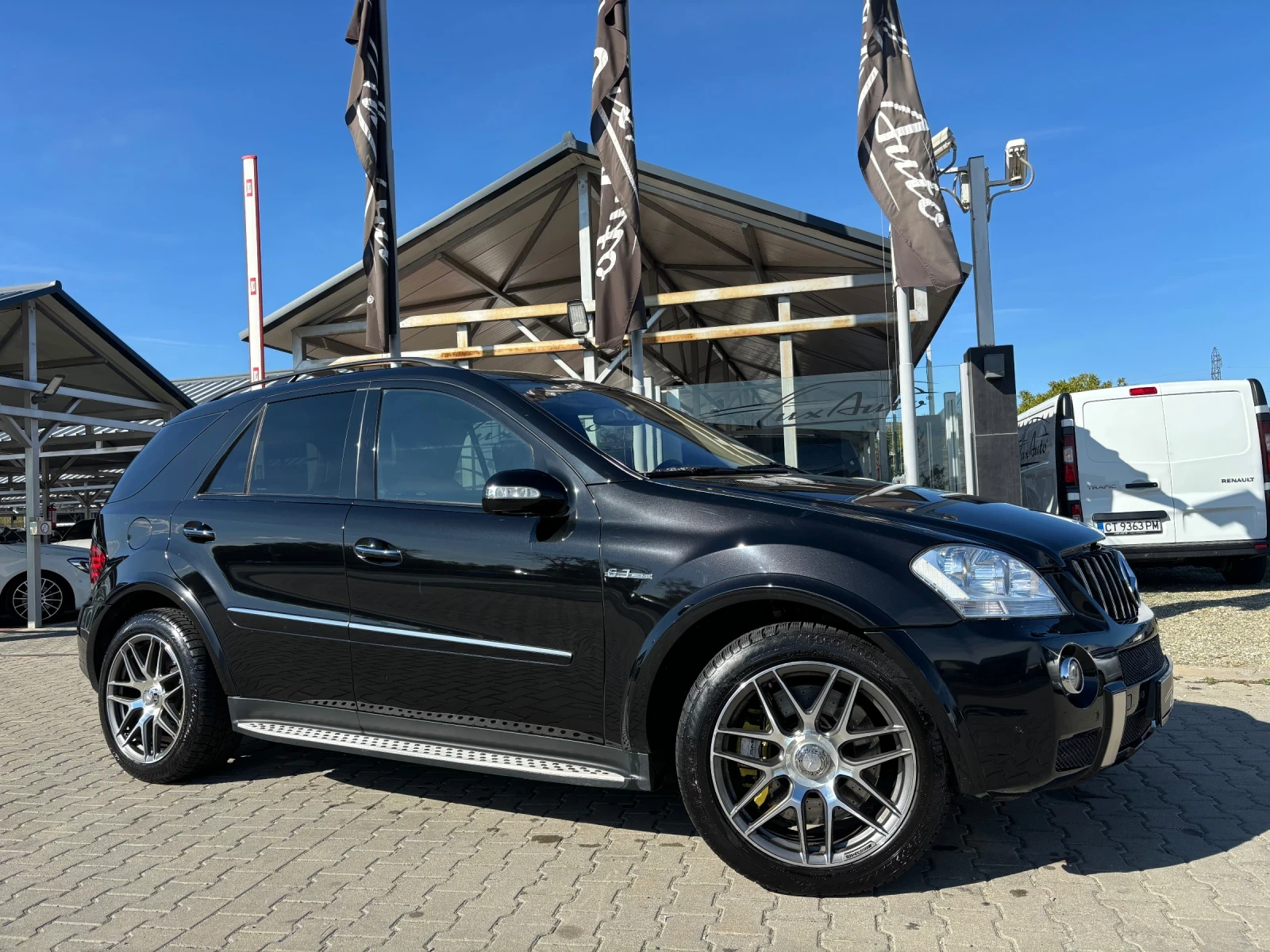 Mercedes-Benz ML 63 AMG FULL FULL#СМЕНЕНИ ВЕРИГИ#НАПЪЛНО ОБСЛУЖЕН, снимка 1