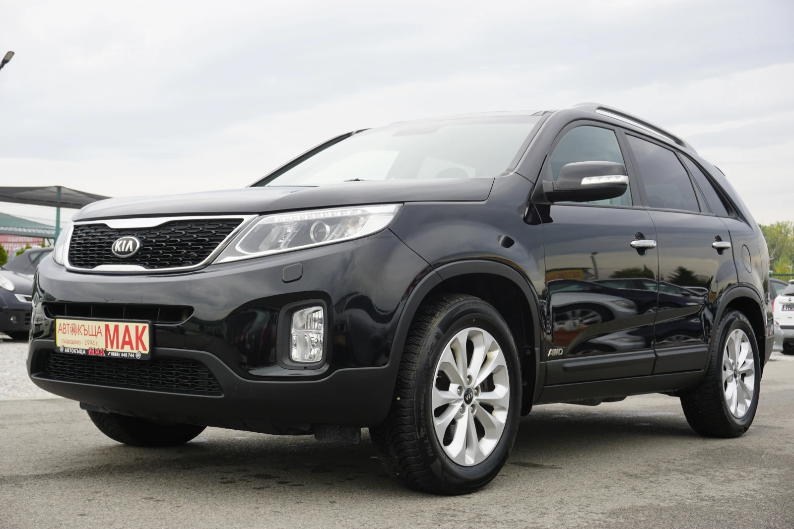 Kia Sorento 2.0/4X4/7Места/Нави/Камера/Панорама - изображение 3