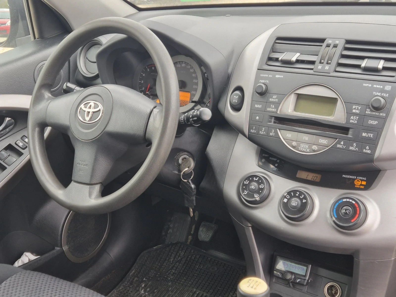 Toyota Rav4 D4D 4X4 - изображение 6