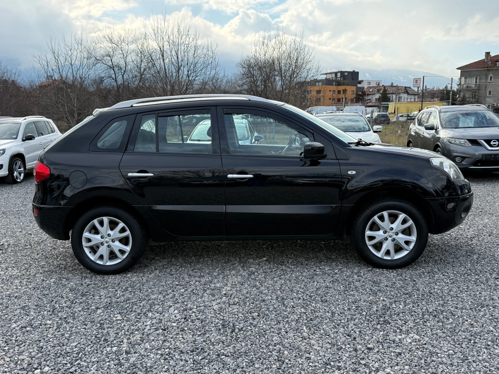 Renault Koleos 2.5 16V (171 кс) Газ-инж./4х4/Камера/Зимни гуми - изображение 4