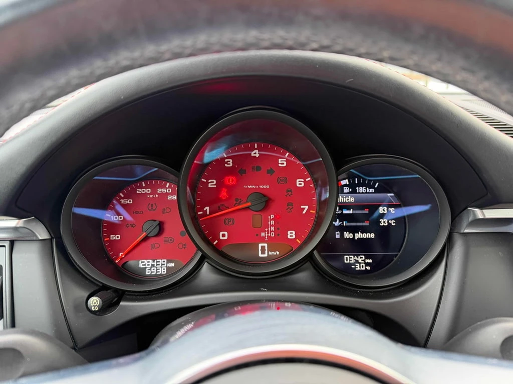 Porsche Macan AWD * ПАНОРАМА * ЛИЦЕНЗИРАН ПРОДАВАЧ *  - изображение 7