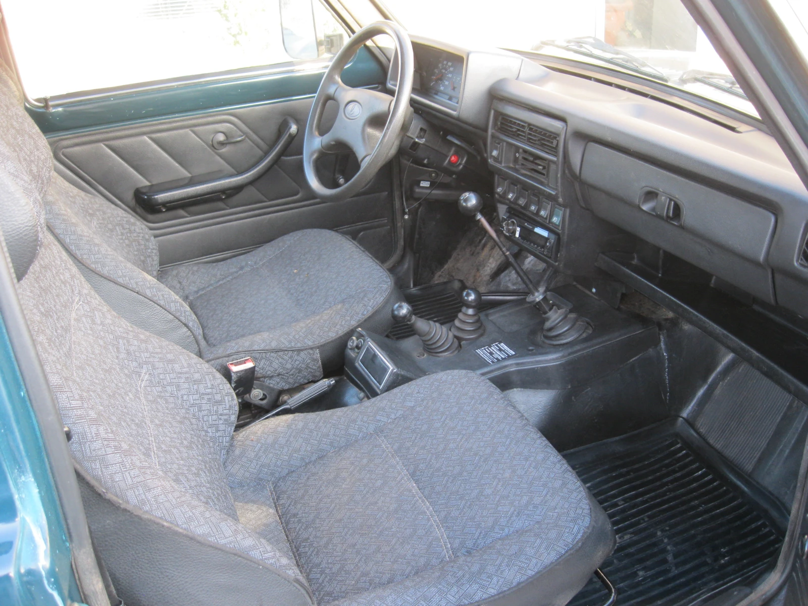 Lada Niva, снимка 13 - Автомобили и джипове - 53828773