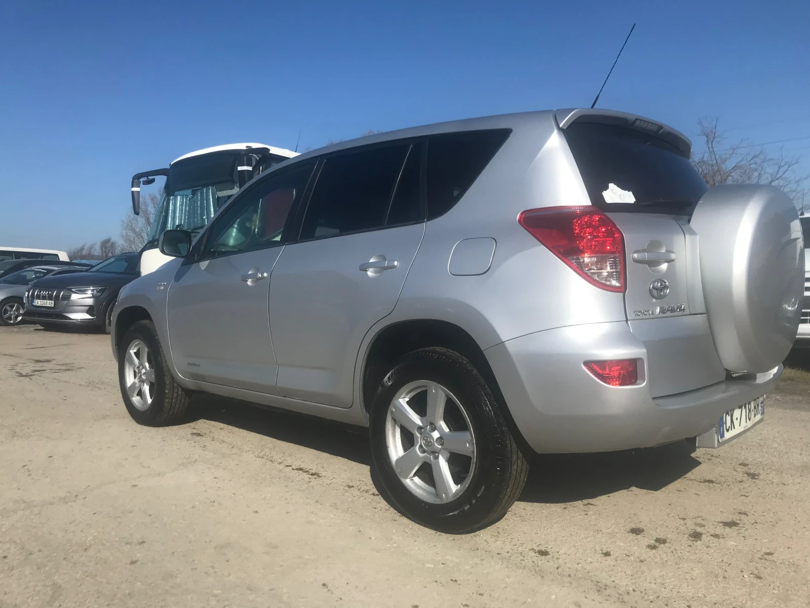 Toyota Rav4 2.2D D4D FRANCE, снимка 5 - Автомобили и джипове - 53835686