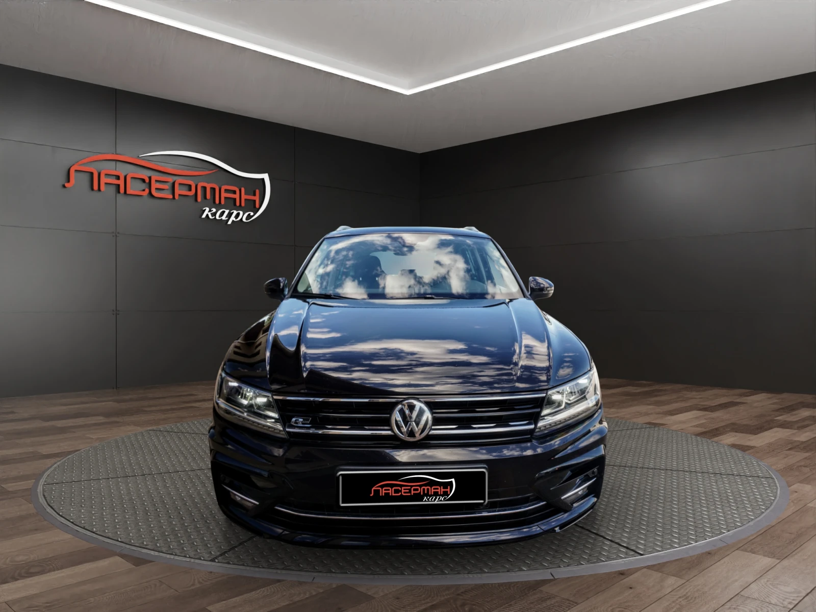 VW Tiguan 1.6TDI R-line DIGITAL, снимка 5 - Автомобили и джипове - 54691740