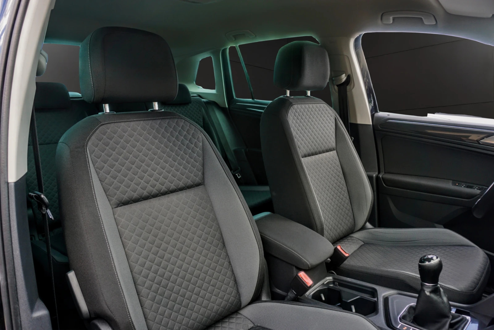 VW Tiguan 1.6TDI R-LINE DIGITAL | Mobile.bg � ����������� 11