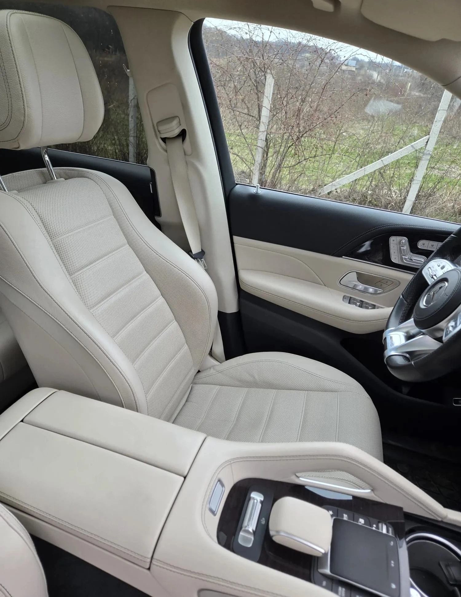 Mercedes-Benz GLS 400 d 4Matic AMG-Line, снимка 8 - Автомобили и джипове - 54870121