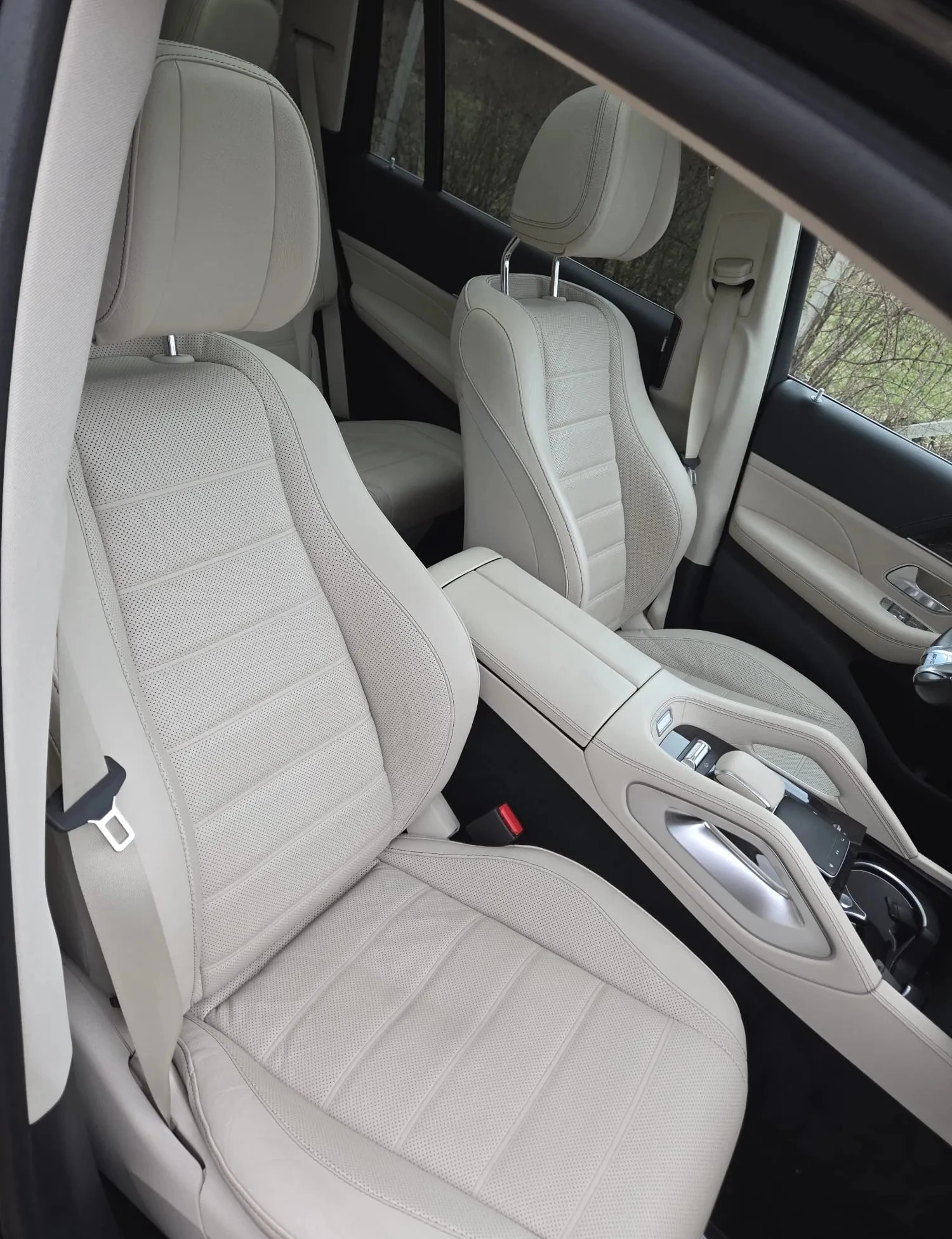 Mercedes-Benz GLS 400 d 4Matic AMG-Line, снимка 6 - Автомобили и джипове - 54870121
