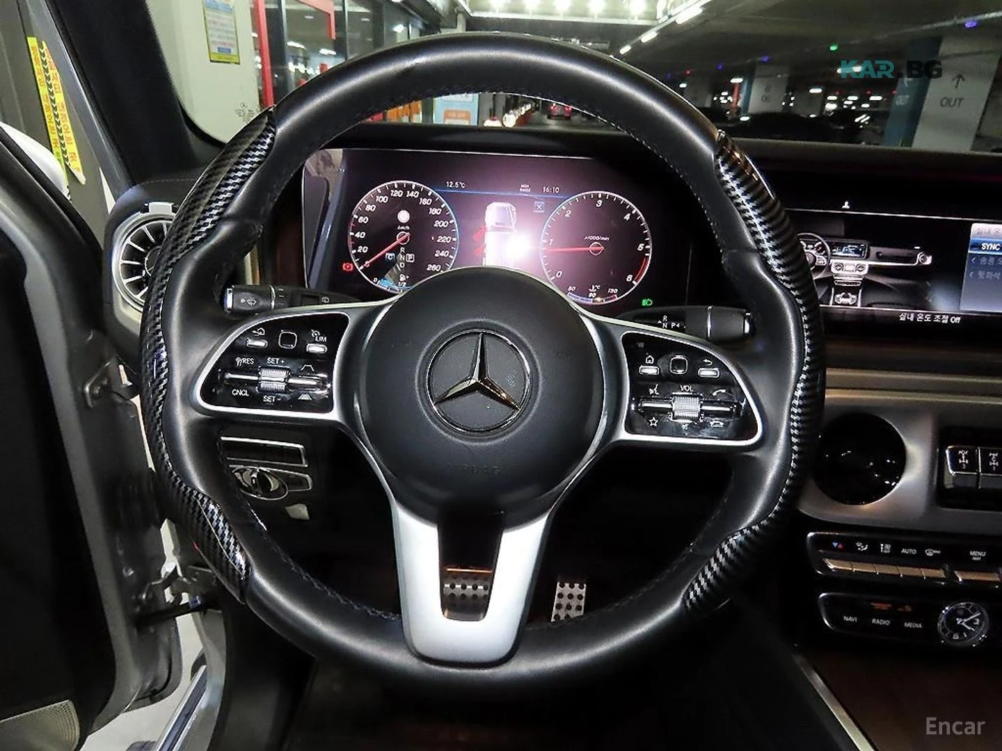 Mercedes-Benz G 400 d / 4MATIC / DISTRONIC / ПОДГРЕВИ / ШИБИДАХ, снимка 9 - Автомобили и джипове - 54989701