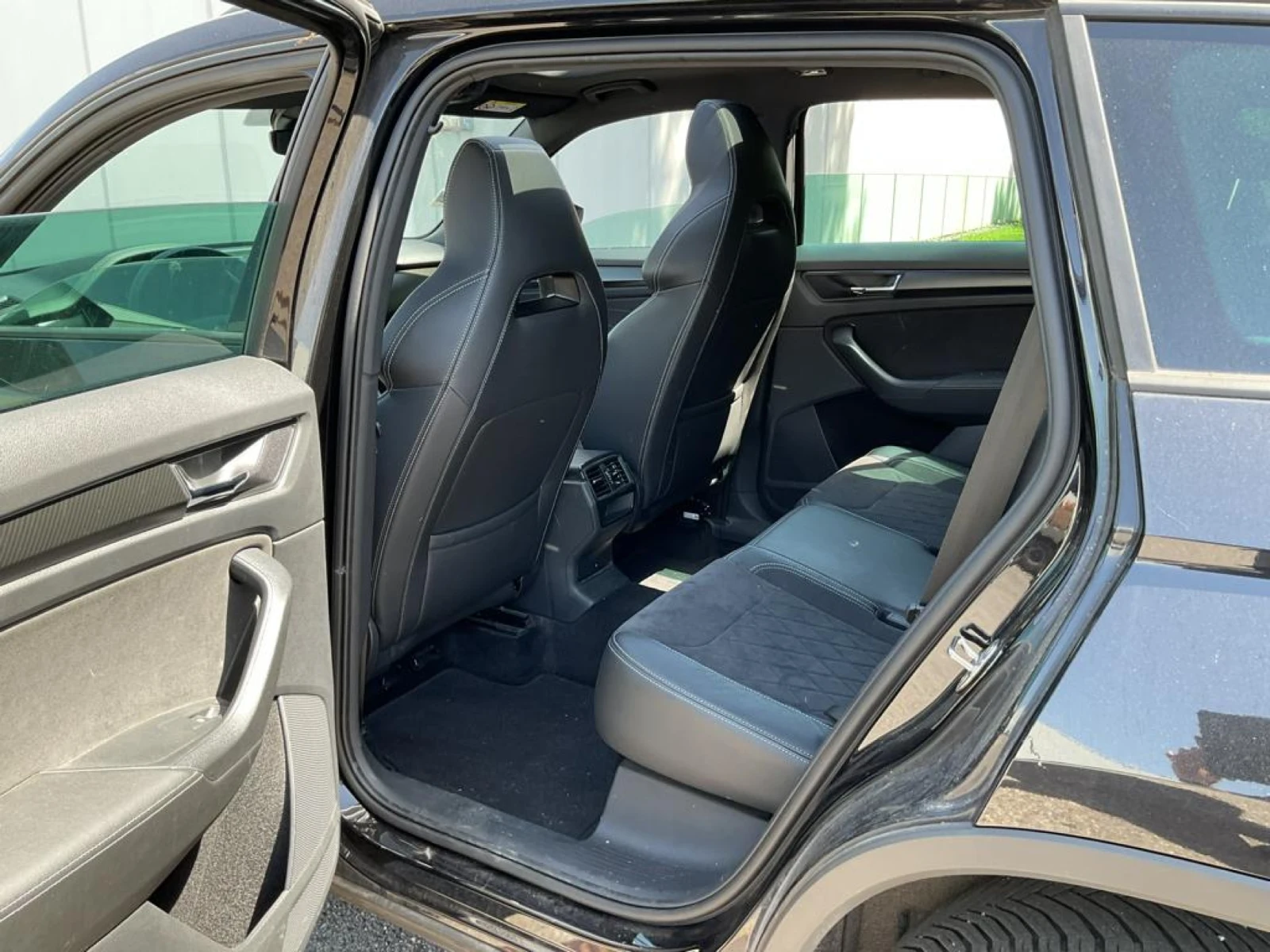 Skoda Kodiaq 2.0 TDI Sportline, снимка 10 - Автомобили и джипове - 55537688