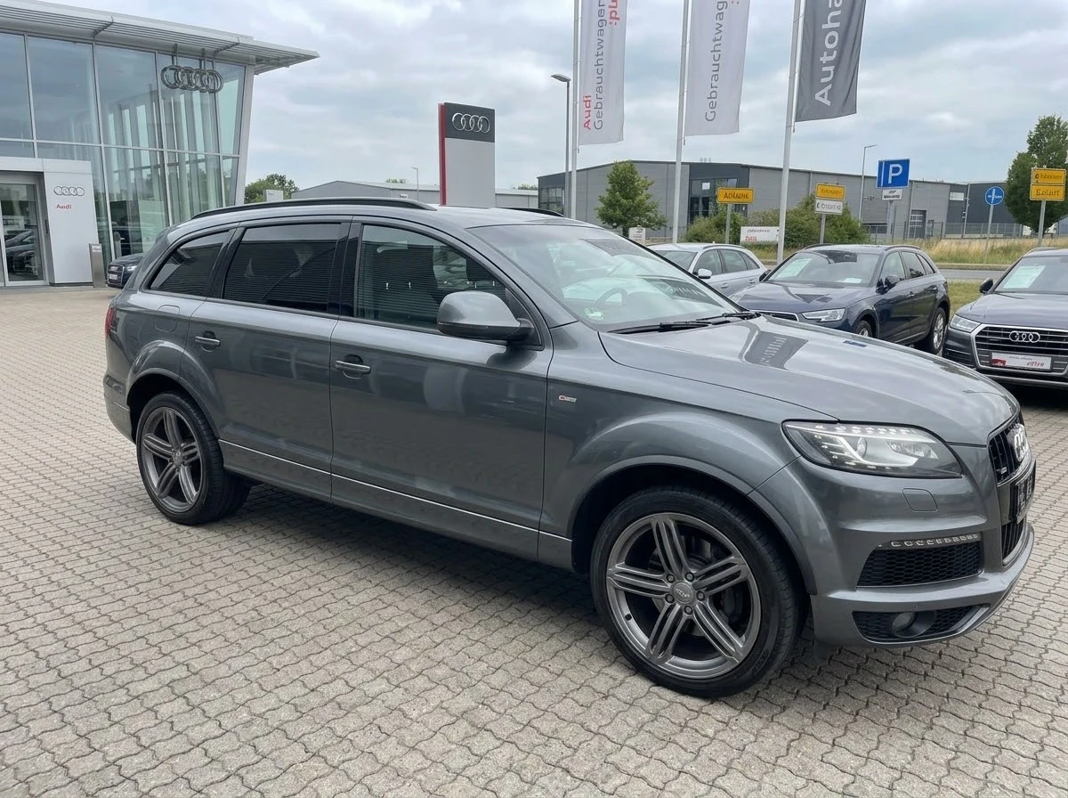 Audi Q7 3.0TDI ОЧАКВАН ВНОС Exclusive/3xTV/BOSE/PANO/21, снимка 3 - Автомобили и джипове - 56136206
