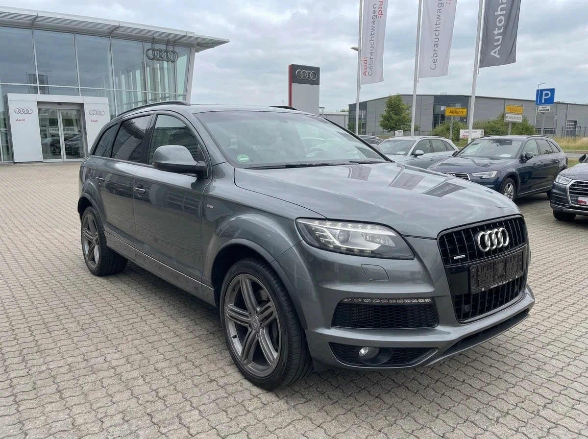 Audi Q7 3.0TDI ОЧАКВАН ВНОС Exclusive/3xTV/BOSE/PANO/21, снимка 2 - Автомобили и джипове - 56136206