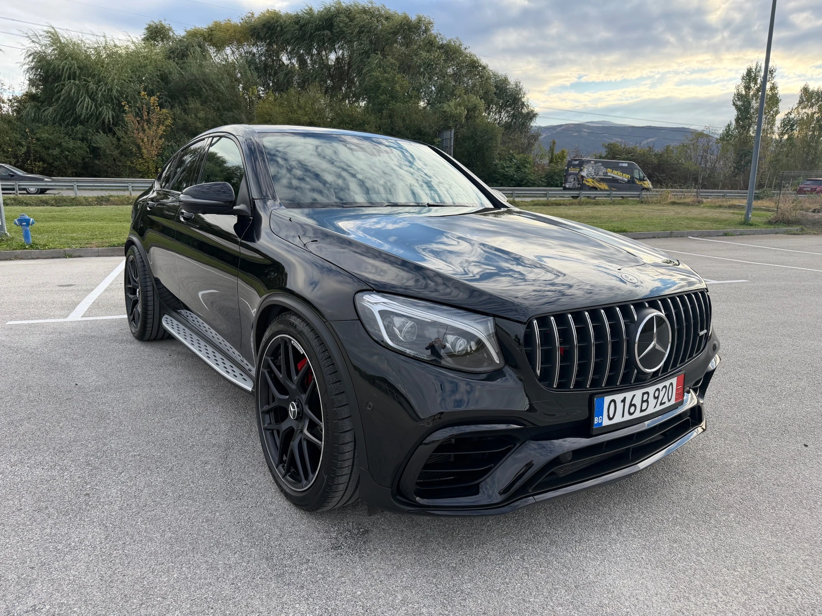 Mercedes-Benz GLC 63 AMG GLC-kupe-63AMG S-4matic + 
