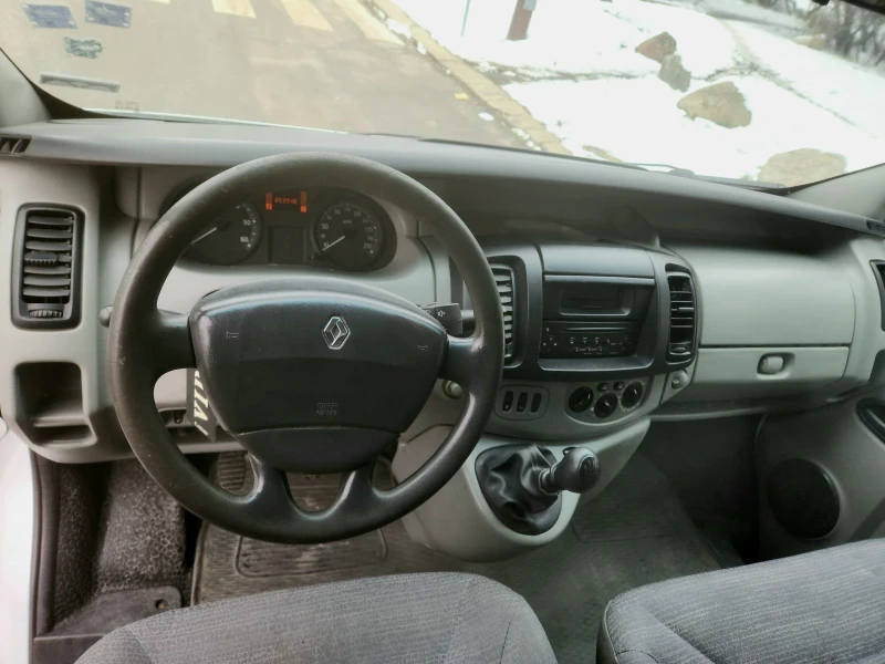 Renault Trafic 115 DCI 202000км Напълно Обслужен , снимка 8 - Бусове и автобуси - 48688714